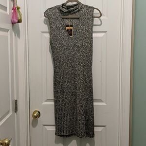 Valiant Paris black white dress Sz L NWT